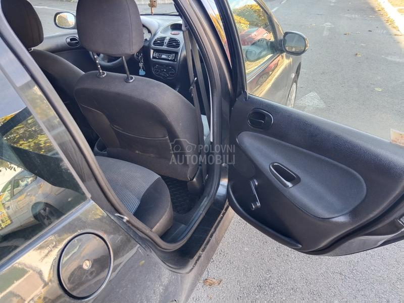 Peugeot 206 SW X LINE 1.4E