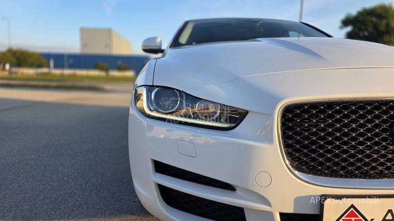 Jaguar XE 20d Pure