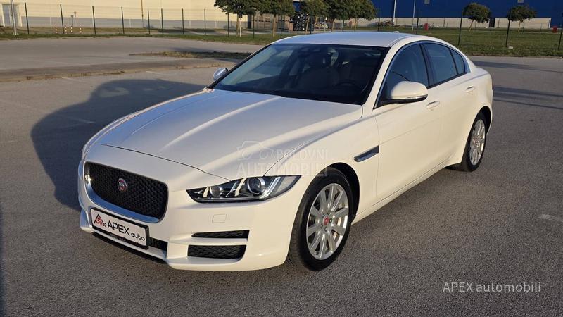 Jaguar XE 20d Pure