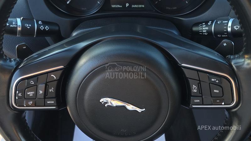Jaguar XE 20d Pure