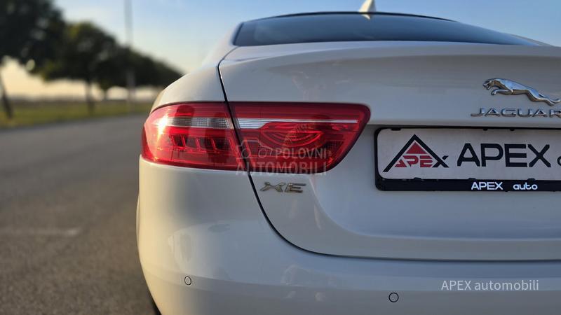 Jaguar XE 20d Pure