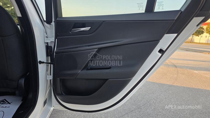 Jaguar XE 20d Pure