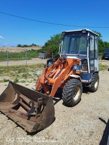 Kubota R410