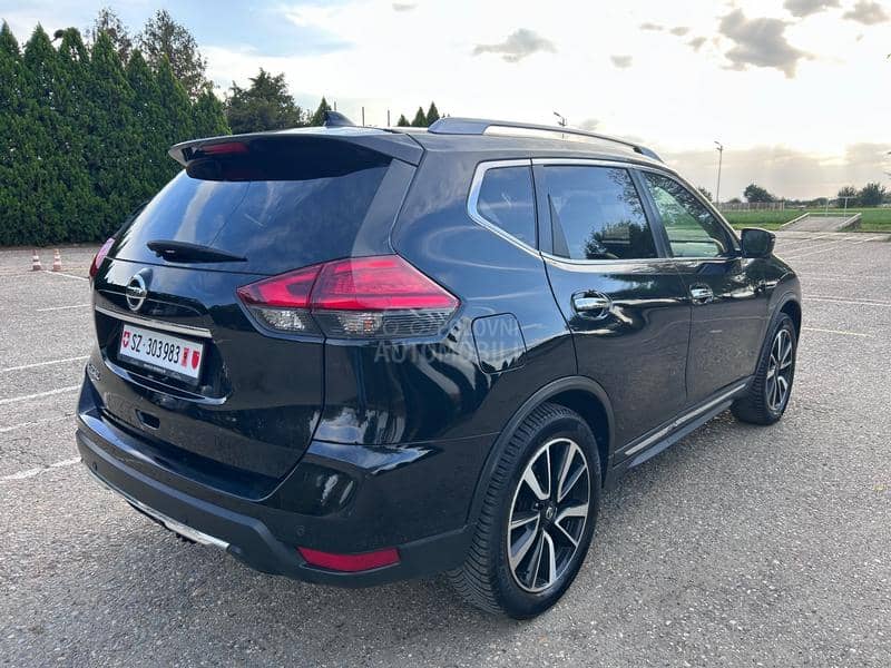 Nissan X-Trail TEKNA 4x4 360