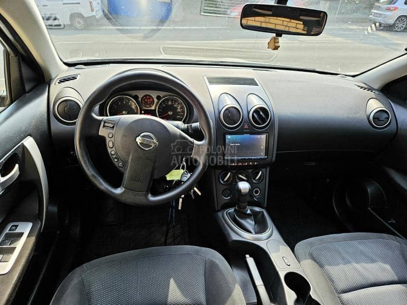 Nissan Qashqai 1.6