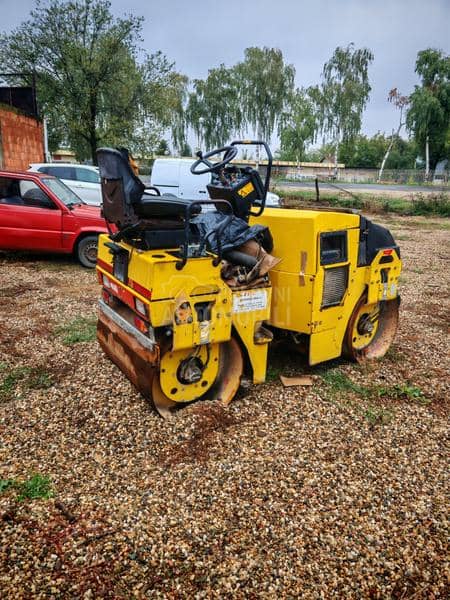 Dynapac CC102/F NEISPRAVAN