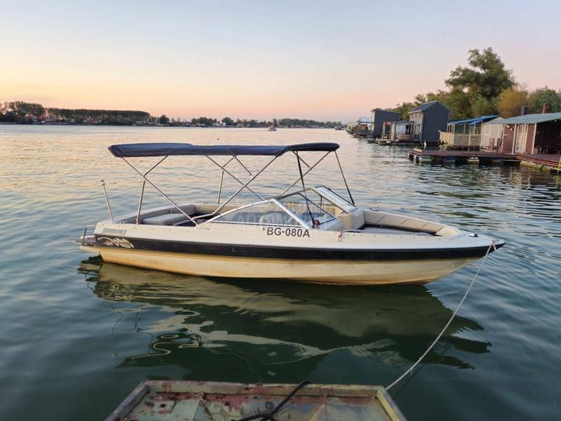 Bayliner CAPRI 1950 Servisiran