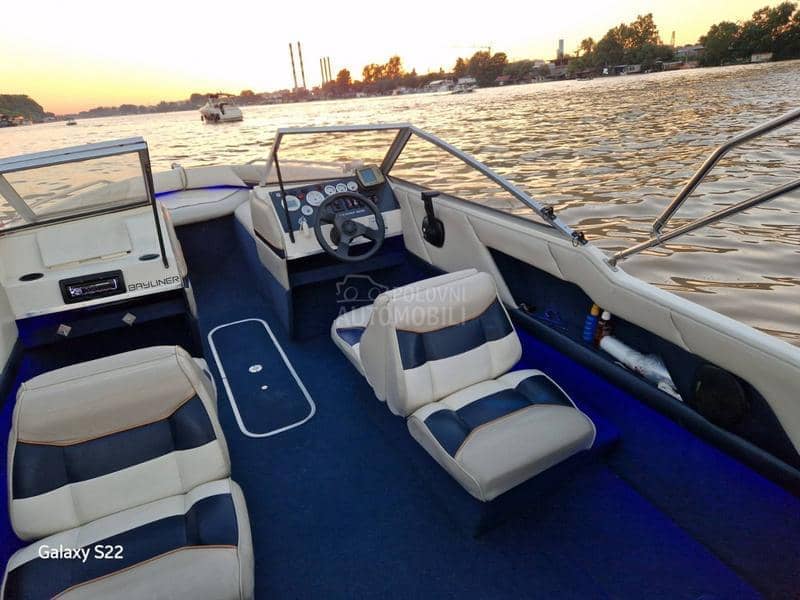 Bayliner CAPRI 1950 Servisiran