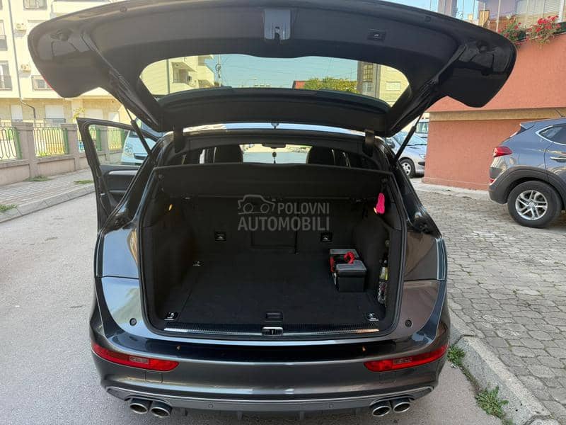 Audi SQ5 