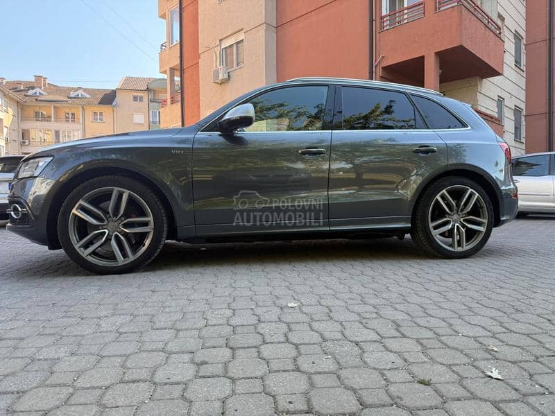 Audi SQ5 