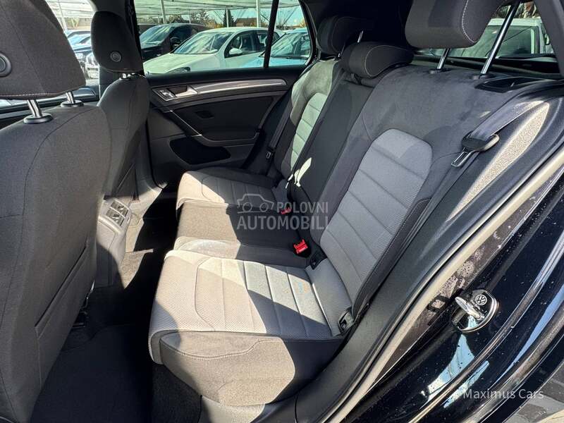 Volkswagen Golf 7 1.6 TDI R-LINE