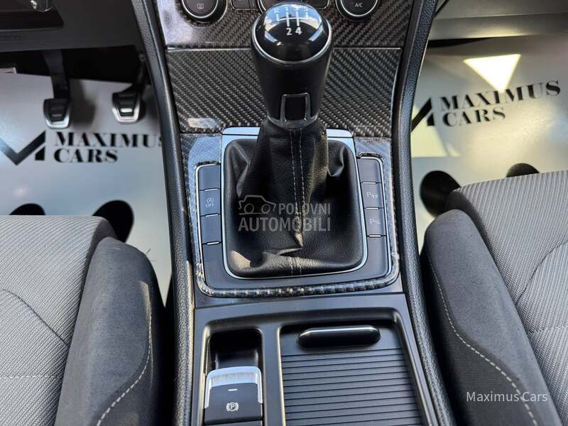 Volkswagen Golf 7 1.6 TDI R-LINE