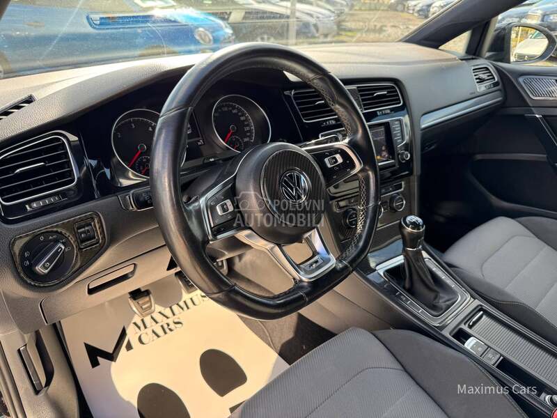 Volkswagen Golf 7 1.6 TDI R-LINE