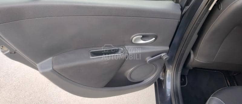 Renault Clio 1,4 16v 5v