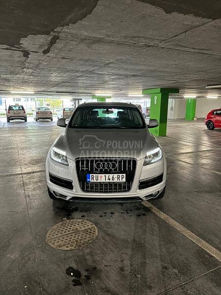 Audi Q7 