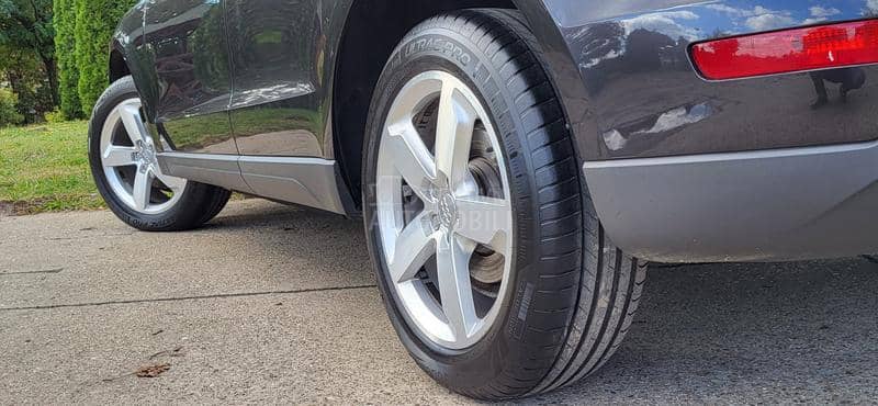 Audi Q5 QUATTRO/NA.VI/LED