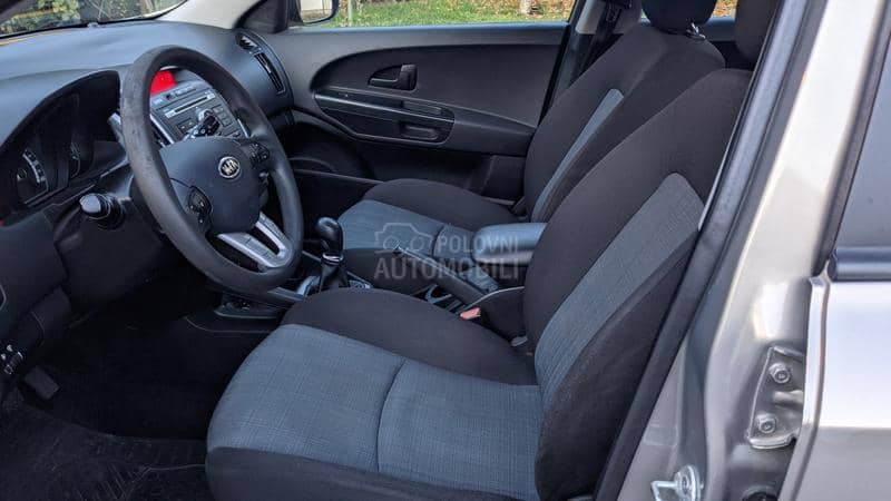 Kia cee`d 1.4 CVVT LX CITY