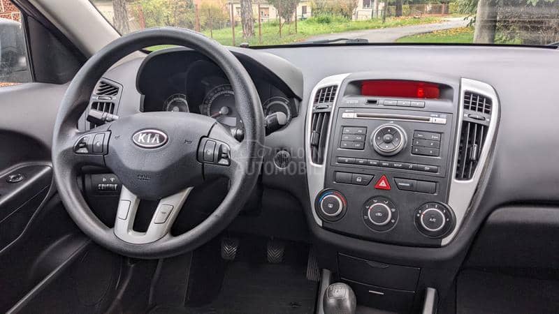 Kia cee`d 1.4 CVVT LX CITY