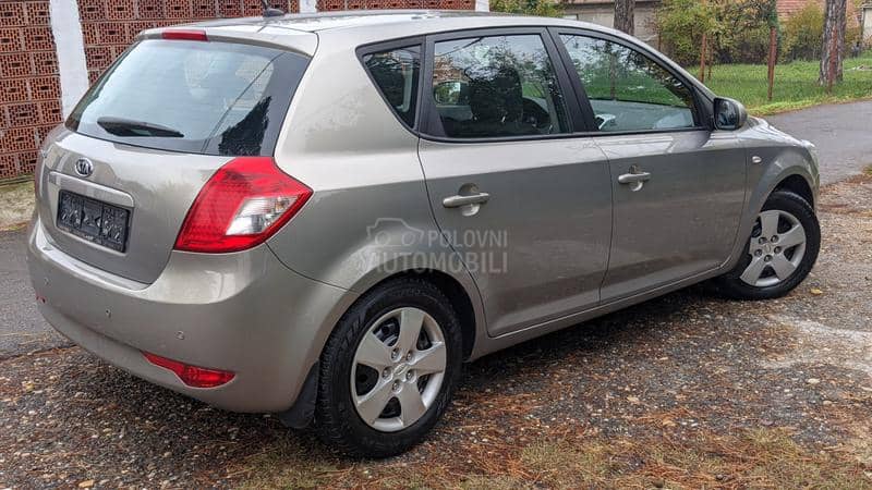 Kia cee`d 1.4 CVVT LX CITY