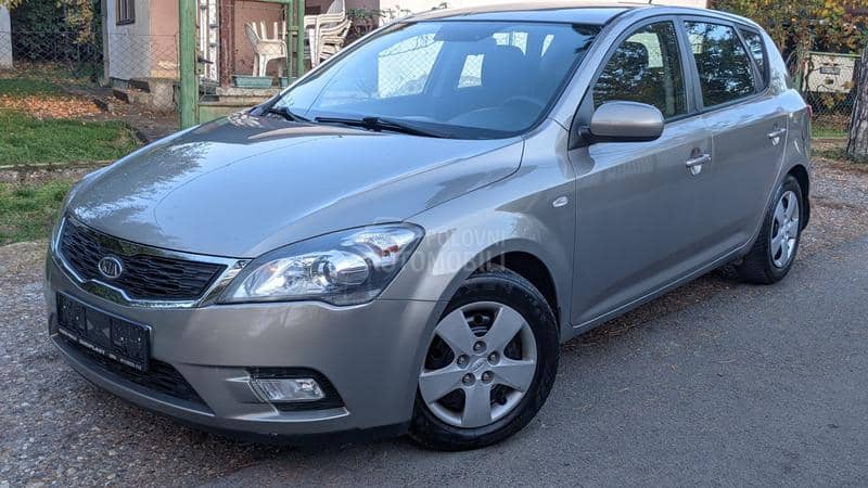 Kia cee`d 1.4 CVVT LX CITY