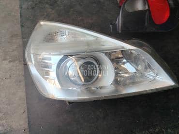 desni xenon far za Renault Espace od 2008. do 2015. god.