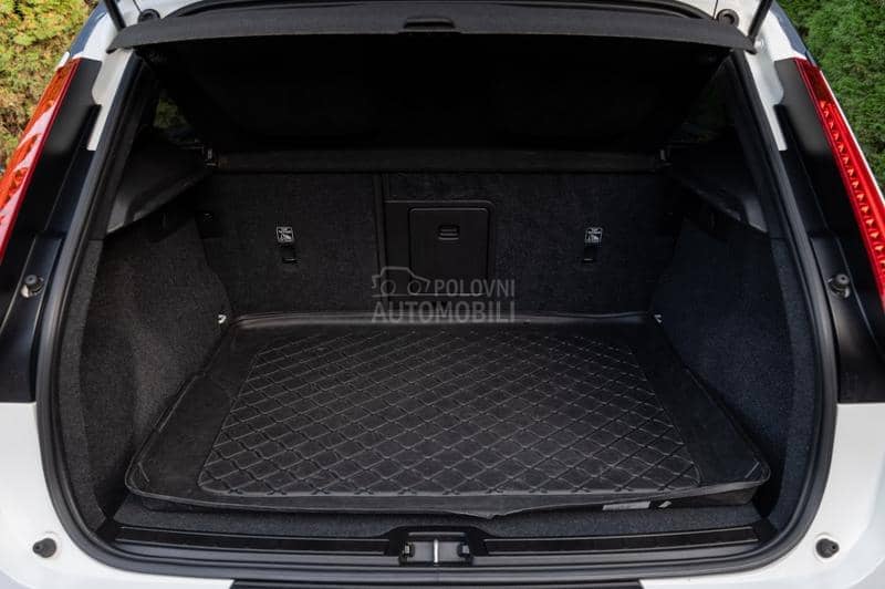 Volvo XC40 AUT/PANO/AWD