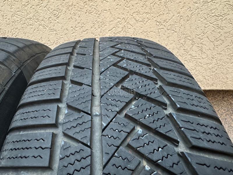 Continental 215/60 R18 Zimska