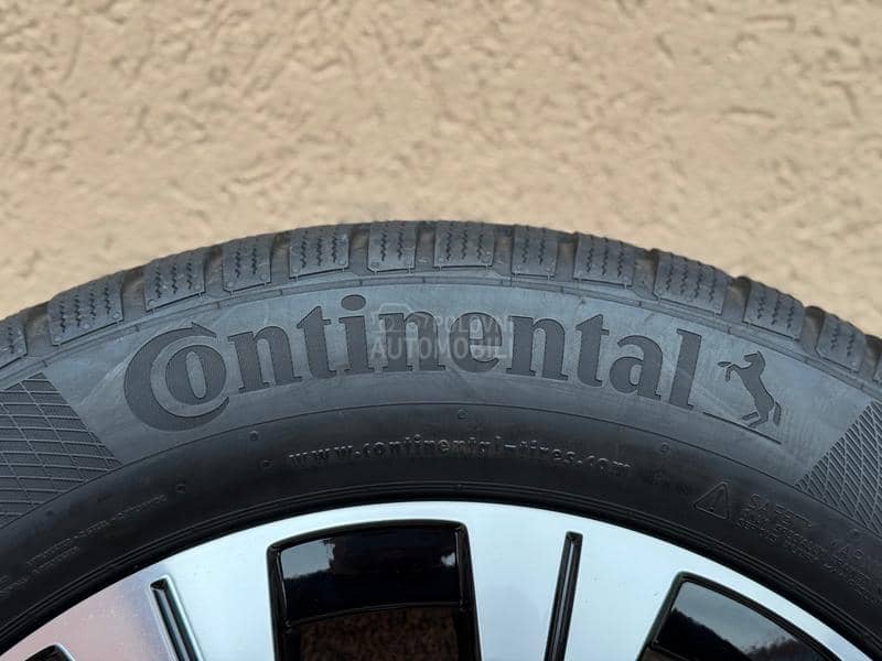 Continental 215/60 R18 Zimska