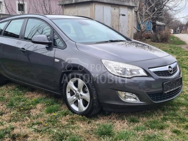 Opel Astra J 1.7 CDTI SPORT