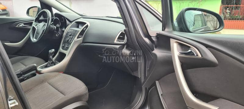 Opel Astra J 1.7 CDTI GRATIS REG.