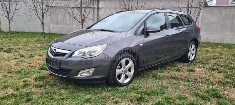 Opel Astra J 1.7 CDTI GRATIS REG.