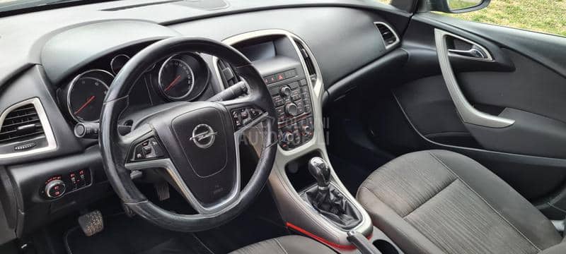 Opel Astra J 1.7 CDTI GRATIS REG.