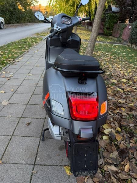 Vespa 300 gts