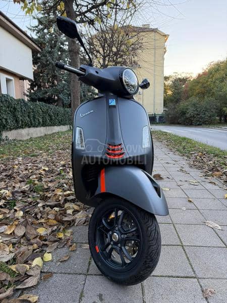 Vespa 300 gts