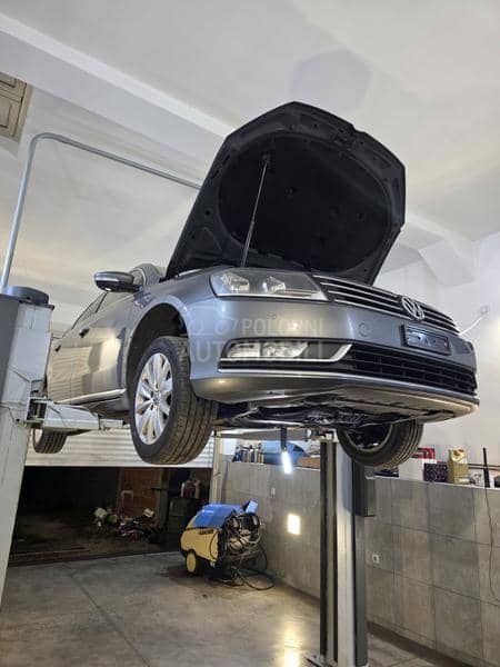 Volkswagen Passat B7 2.0 tdi D S G Volkswagen Passat B7 2.0 tdi D S G