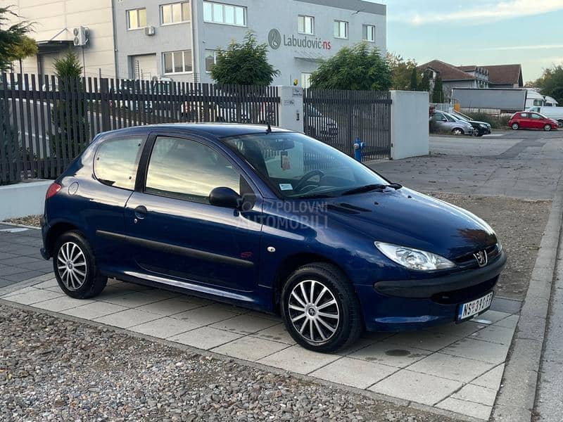 Peugeot 206 1.4i
