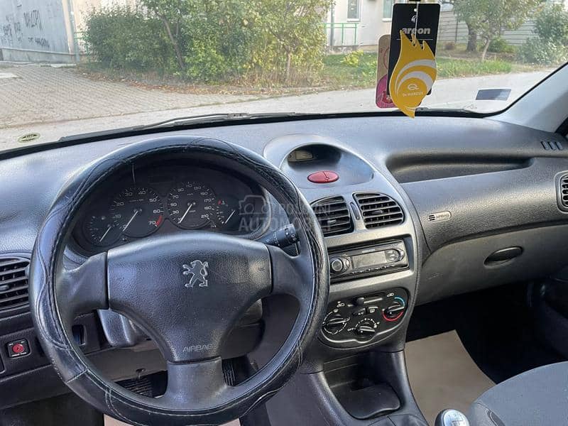 Peugeot 206 1.4i