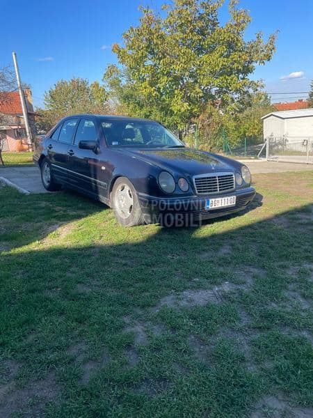 Mercedes Benz E 250 