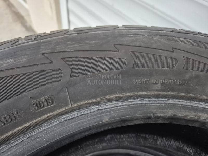 Goodyear 225/60 R18 Zimska