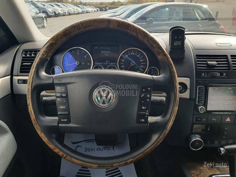 Volkswagen Touareg 3.0TDI INDIVIDUAL CH