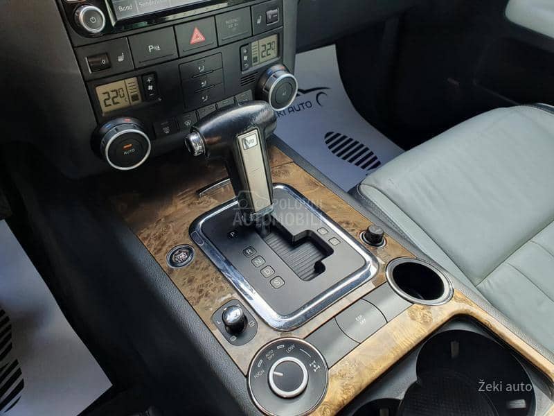 Volkswagen Touareg 3.0TDI INDIVIDUAL CH