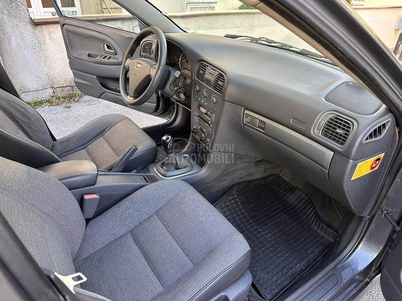 Volvo S40 