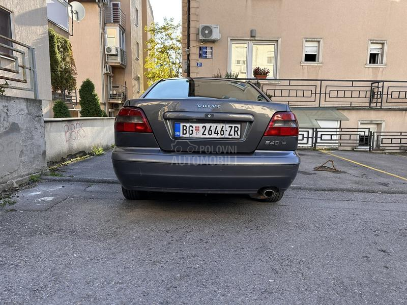 Volvo S40 