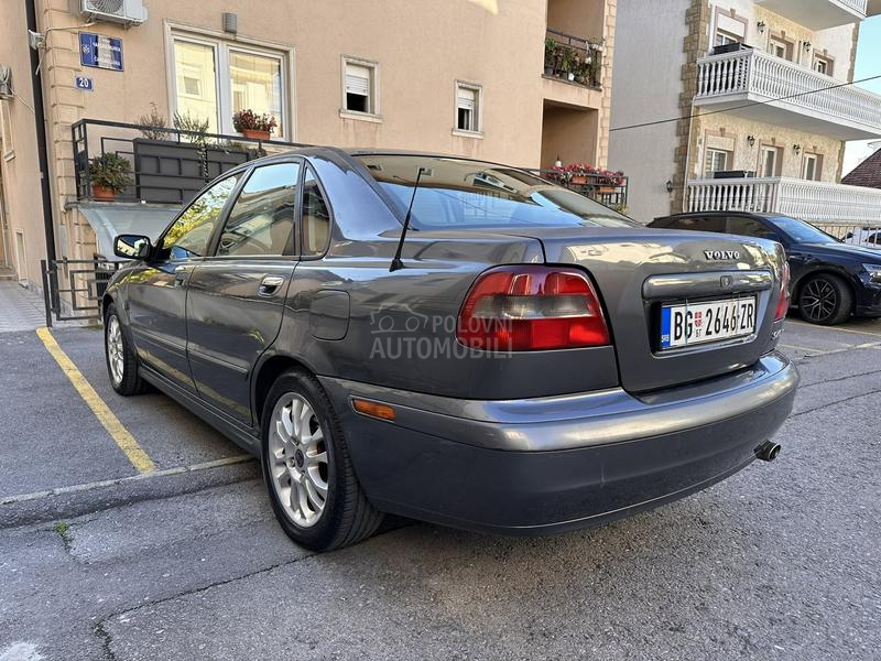 Volvo S40 