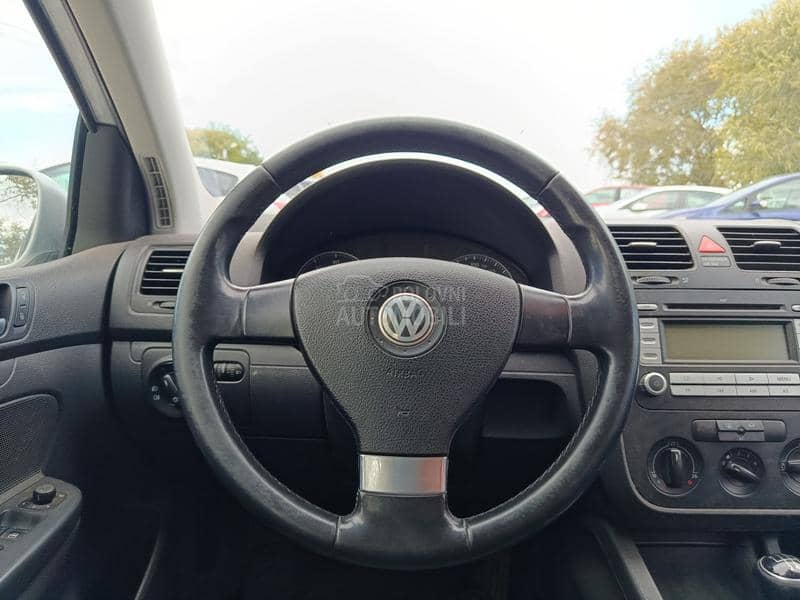 Volkswagen Golf 5 1.4 TSi