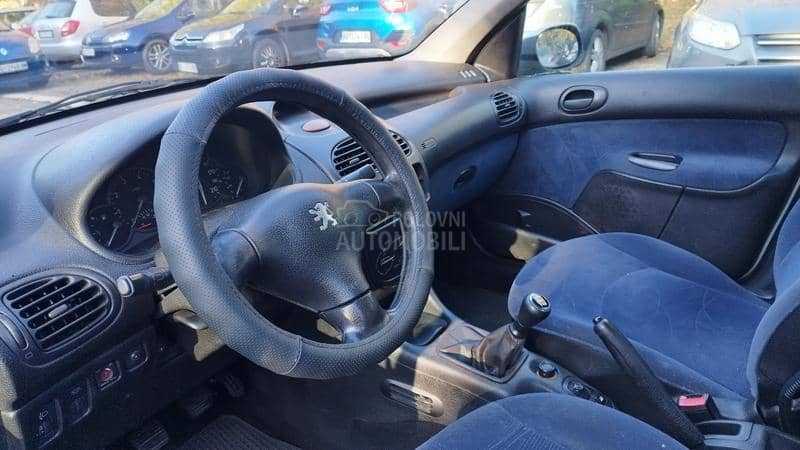 Peugeot 206  Peugeot 206