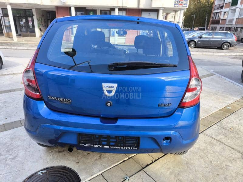 Dacia Sandero 1.2 16v b e.n z Dacia Sandero 1.2 16v b e.n z