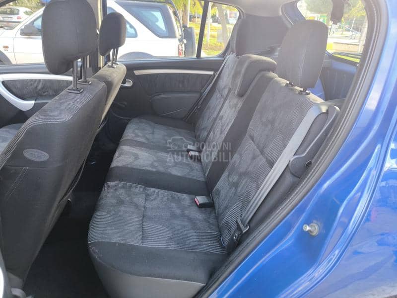 Dacia Sandero 1.2 16v b e.n z Dacia Sandero 1.2 16v b e.n z