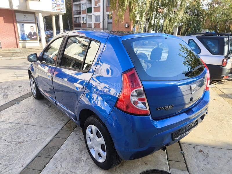 Dacia Sandero 1.2 16v b e.n z Dacia Sandero 1.2 16v b e.n z