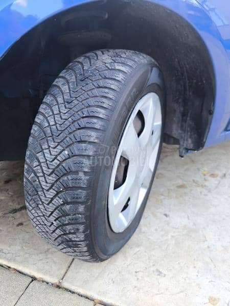 Dacia Sandero 1.2 16v b e.n z Dacia Sandero 1.2 16v b e.n z